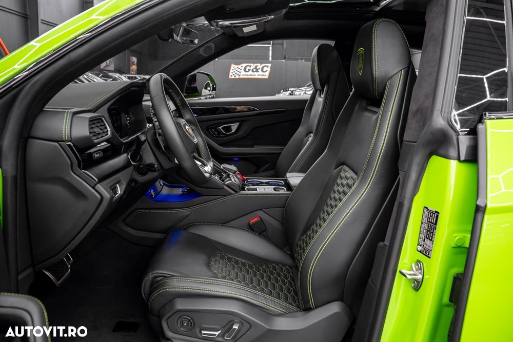 Lamborghini URUS Standard - 16