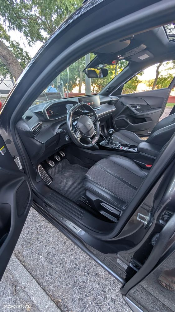 Peugeot 2008 1.2 PureTech GT Line - 14