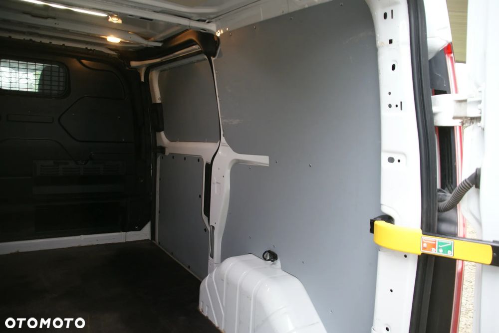 Ford Transit Custom - 10