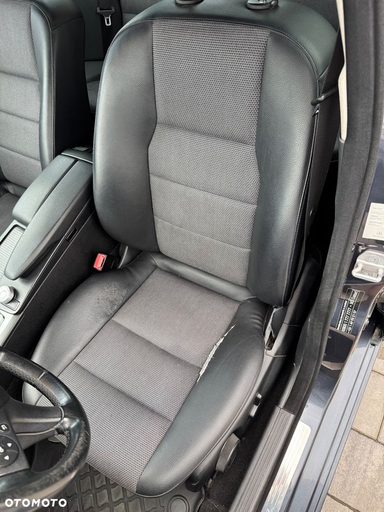 Mercedes-Benz Klasa C 220 CDI BlueEff 4-Matic Avantgarde - 18