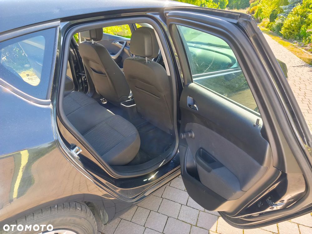 Opel Astra 1.3 CDTI Cosmo ecoFLEX - 9