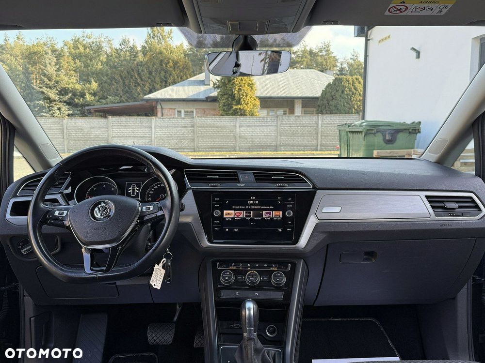 Volkswagen Touran 1.6 TDI SCR DSG IQ.DRIVE - 5