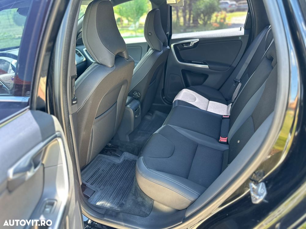 Volvo XC 60 D3 Start-Stop Momentum - 31