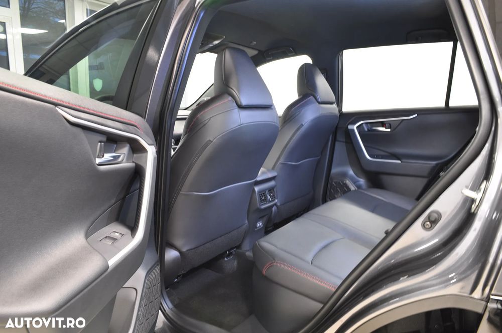 Toyota RAV4 Plug-in-Hybrid - 11