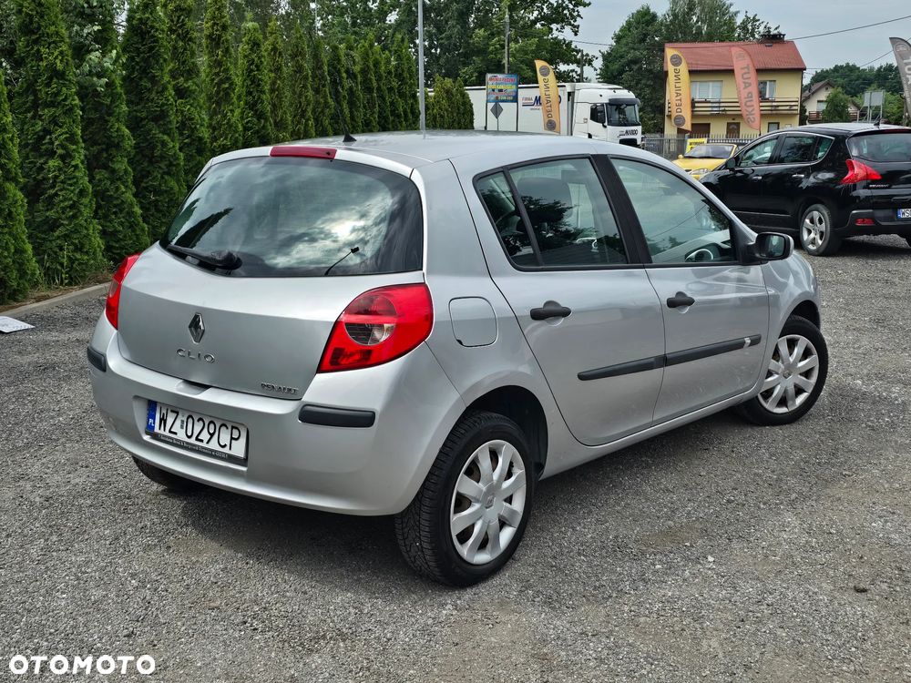 Renault Clio - 3