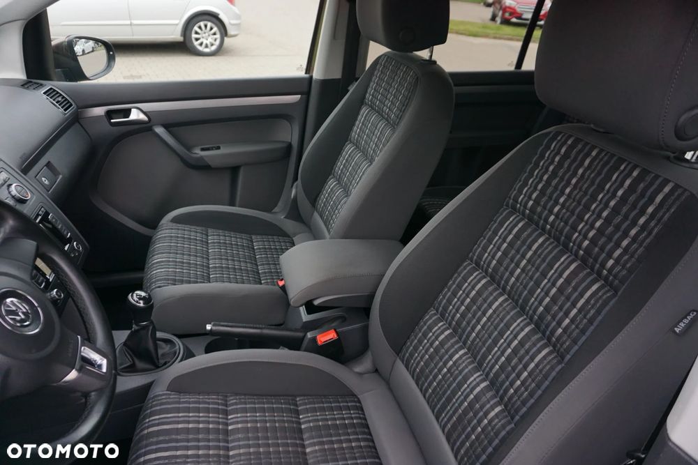 Volkswagen Touran 2.0 TDI DPF Cross - 19