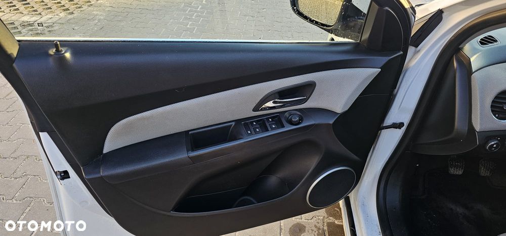 Chevrolet Cruze 2.0 D LT+ - 10