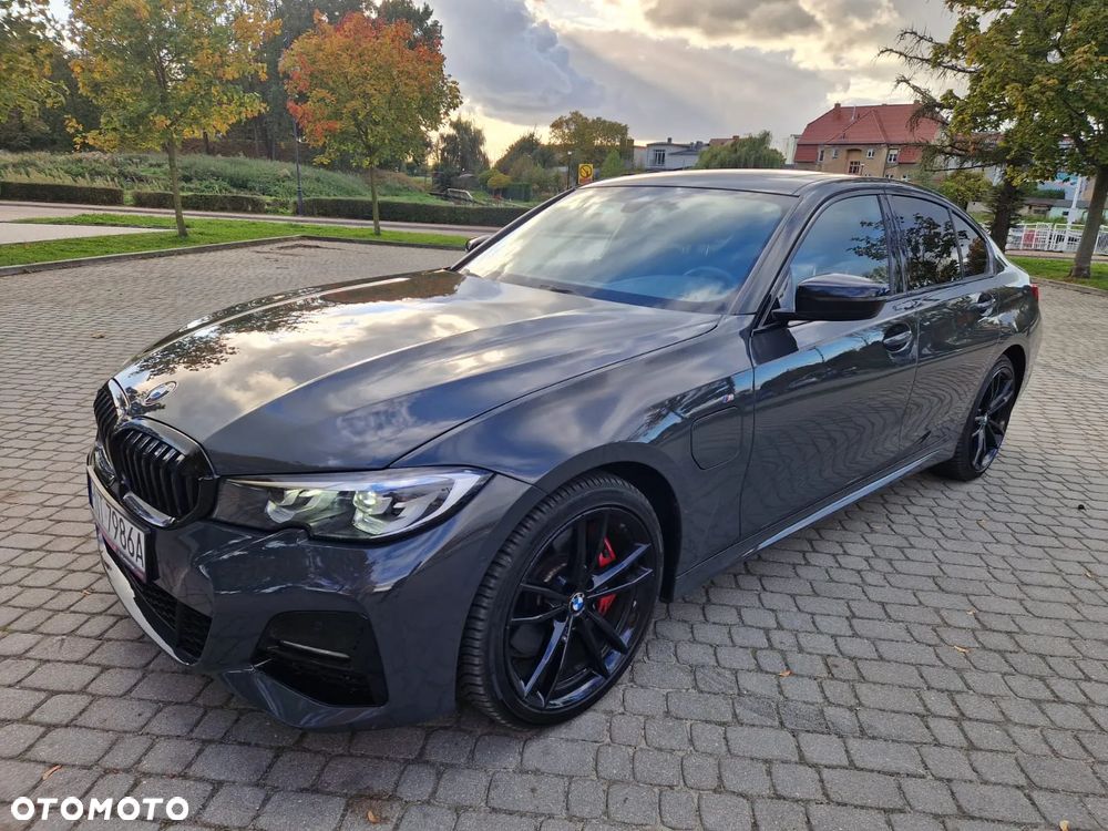 BMW Seria 3 330e M Sport - 6