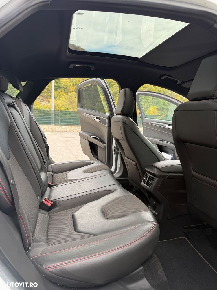 Ford Mondeo 2.0 TDCi ST Line High - 10