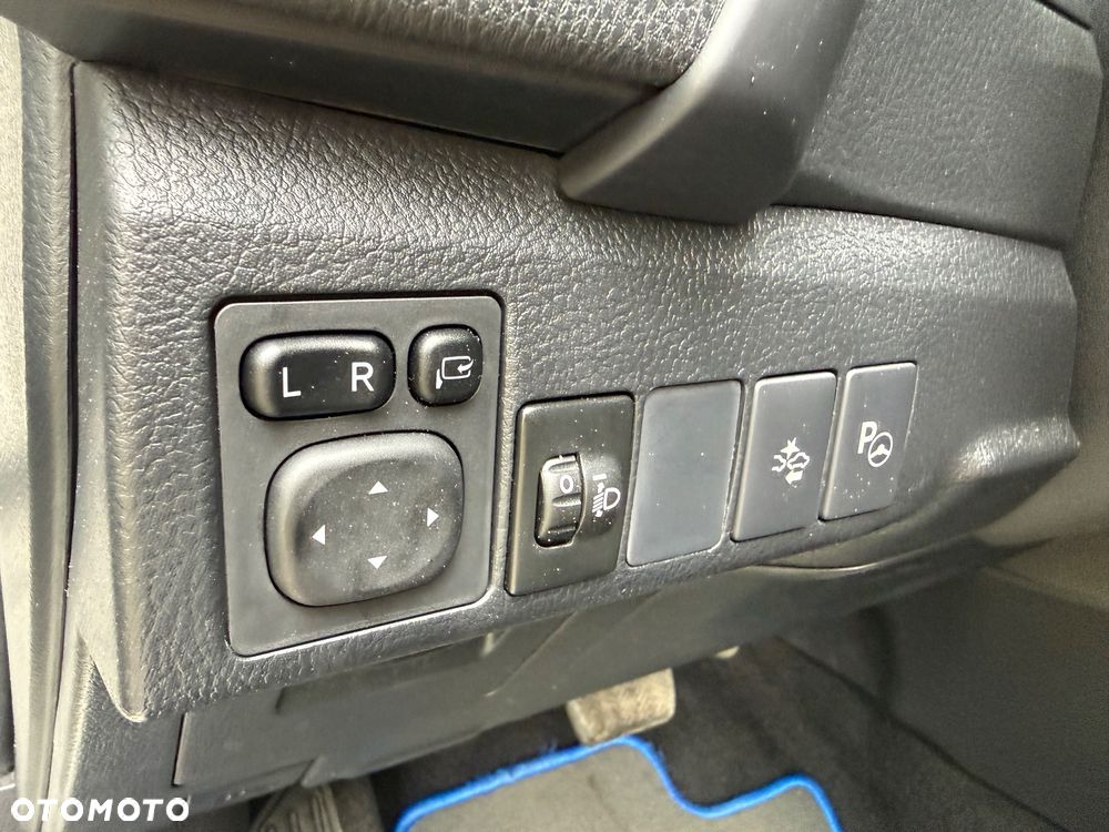 Toyota Auris 1.8 Executive - 16