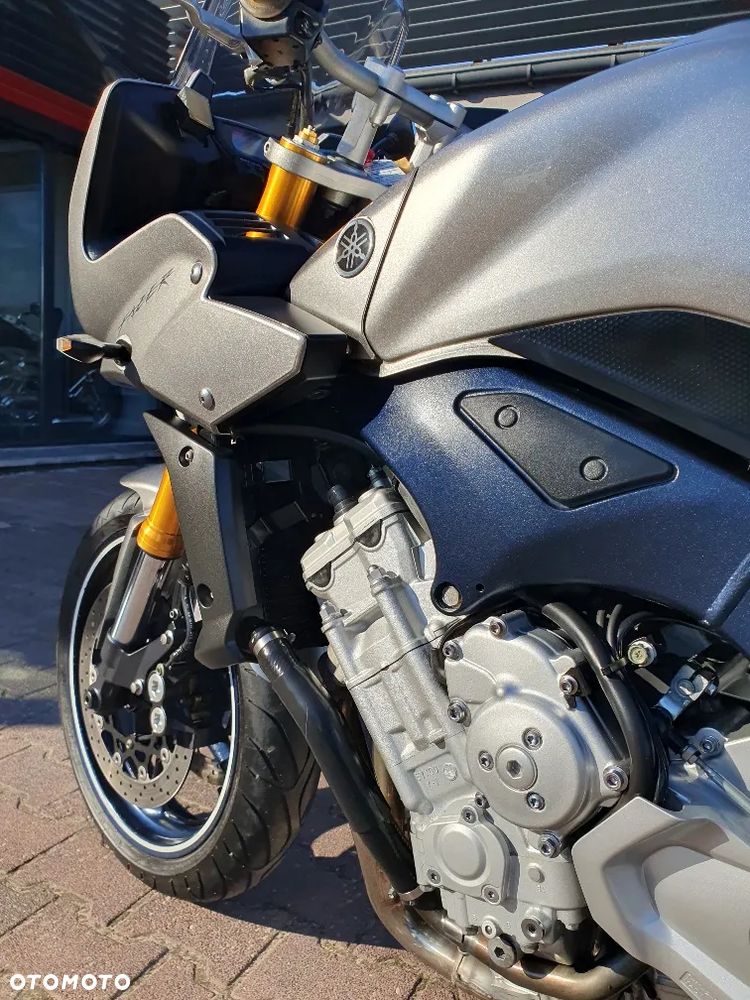 Yamaha FZ - 7