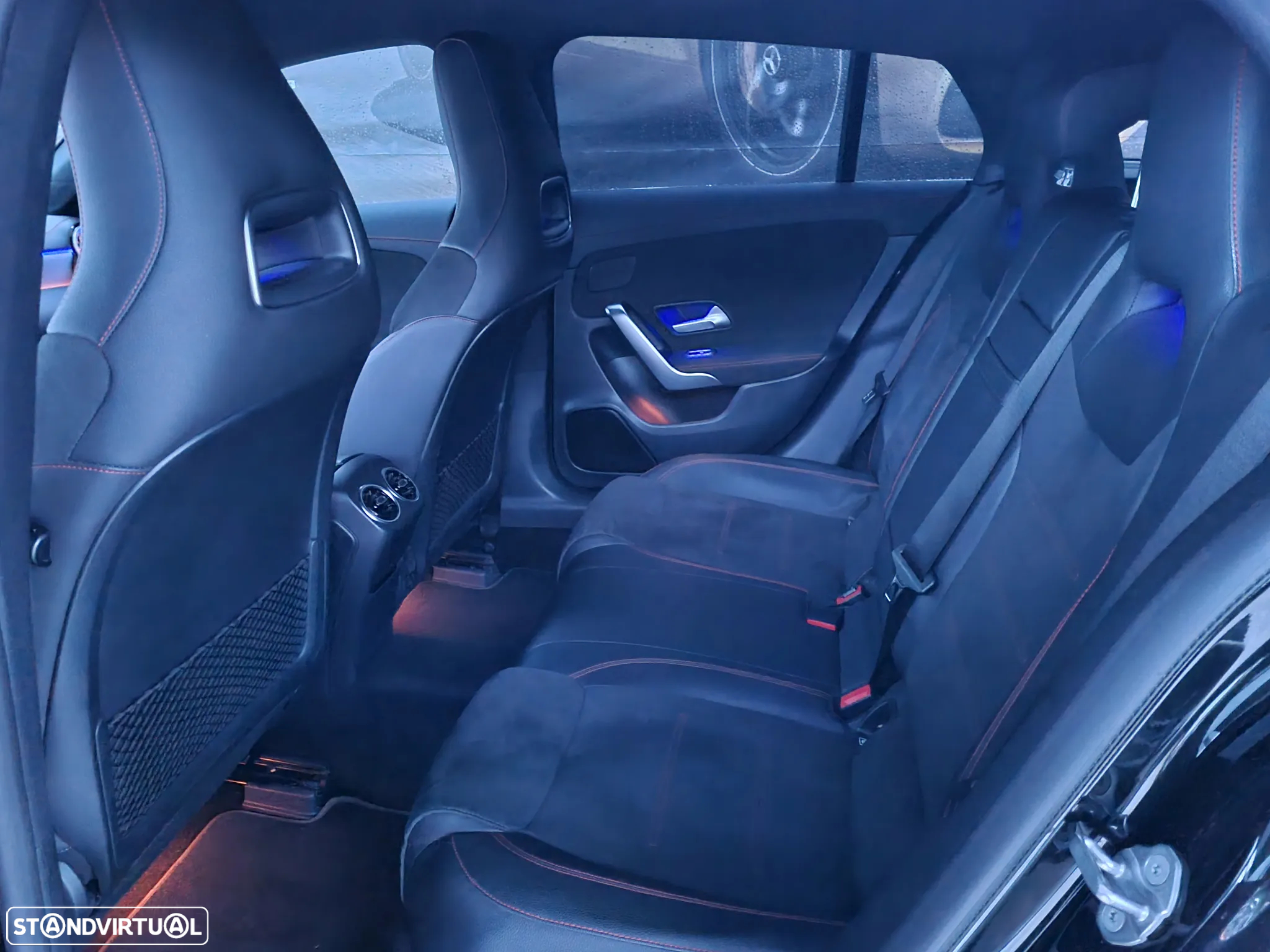 Mercedes-Benz CLA 180 d Shooting Brake AMG Line - 15