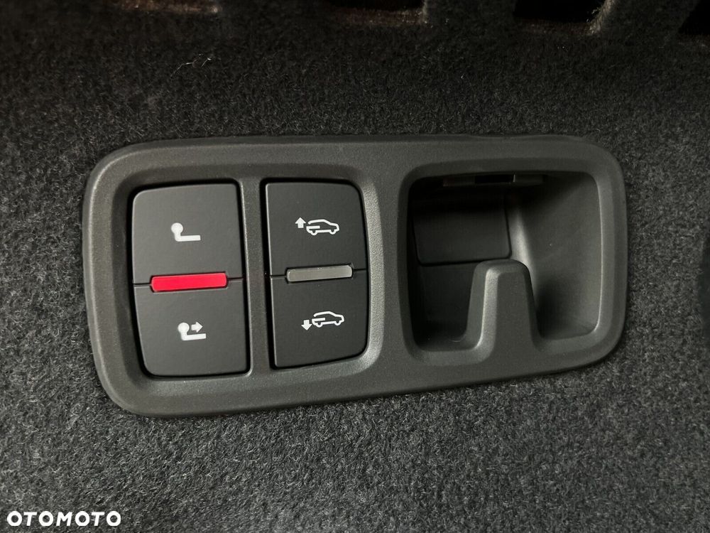 Audi Q8 55 TFSI mHEV Quattro Tiptronic - 14