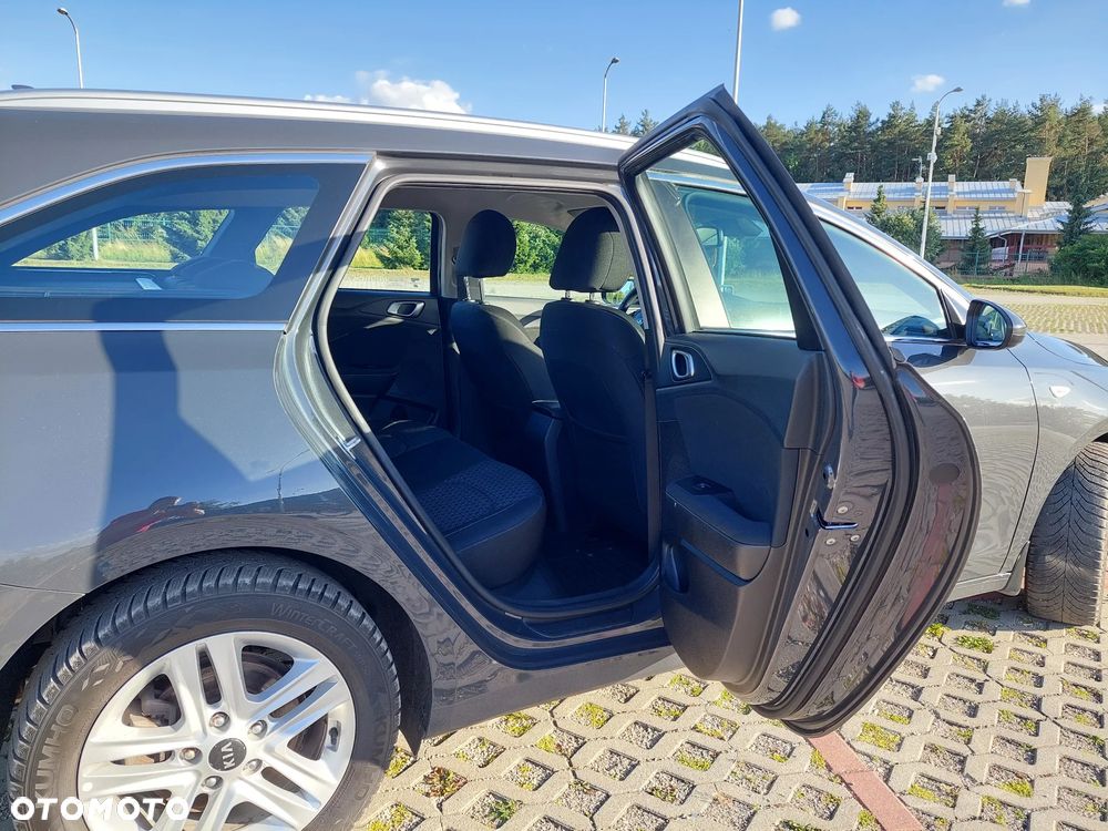 Kia Ceed 1.6 CRDi mHEV M - 25