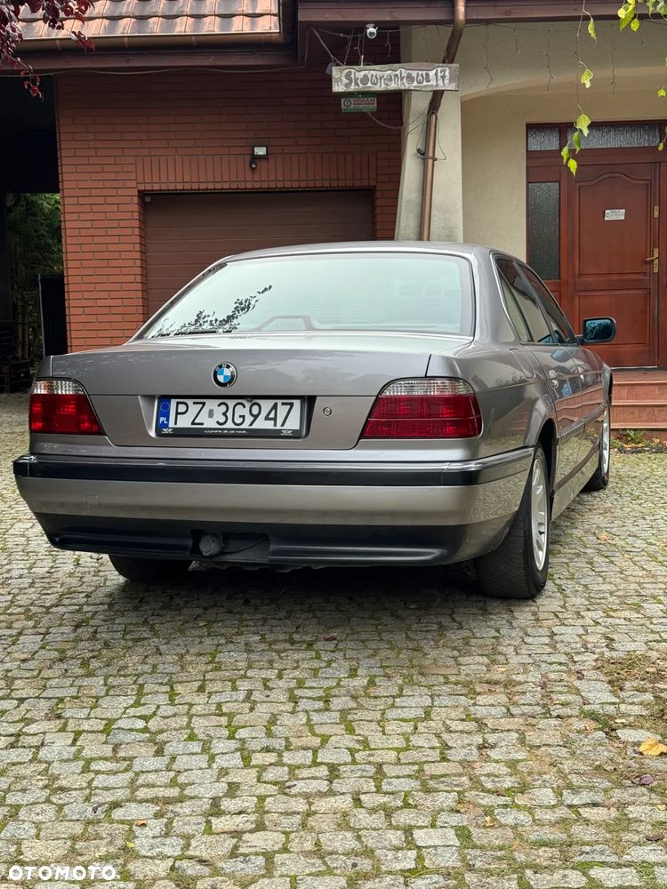 BMW Seria 7 730d - 6