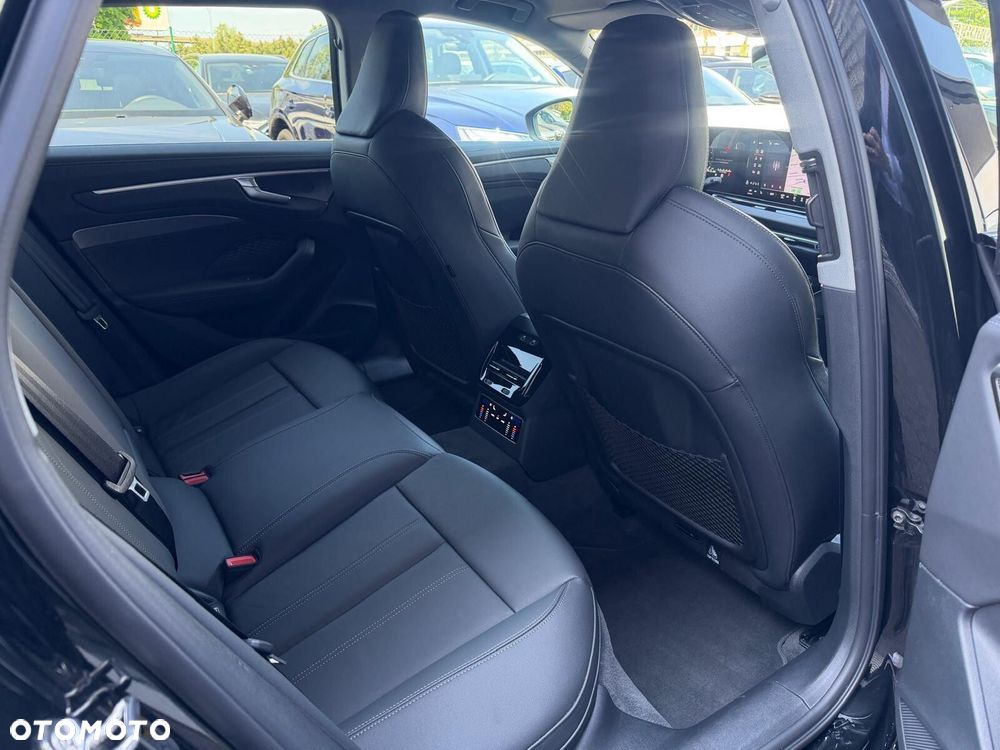 Audi A6 Avant TFSI mHEV Quattro S tronic - 31