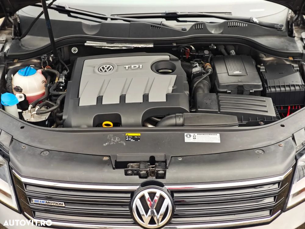 Volkswagen Passat Variant 1.6 TDI BlueMotion Technology Trendline - 17
