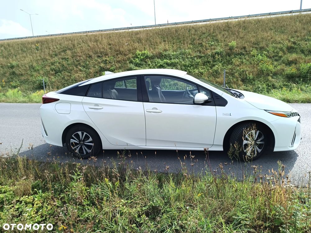 Toyota Prius - 5