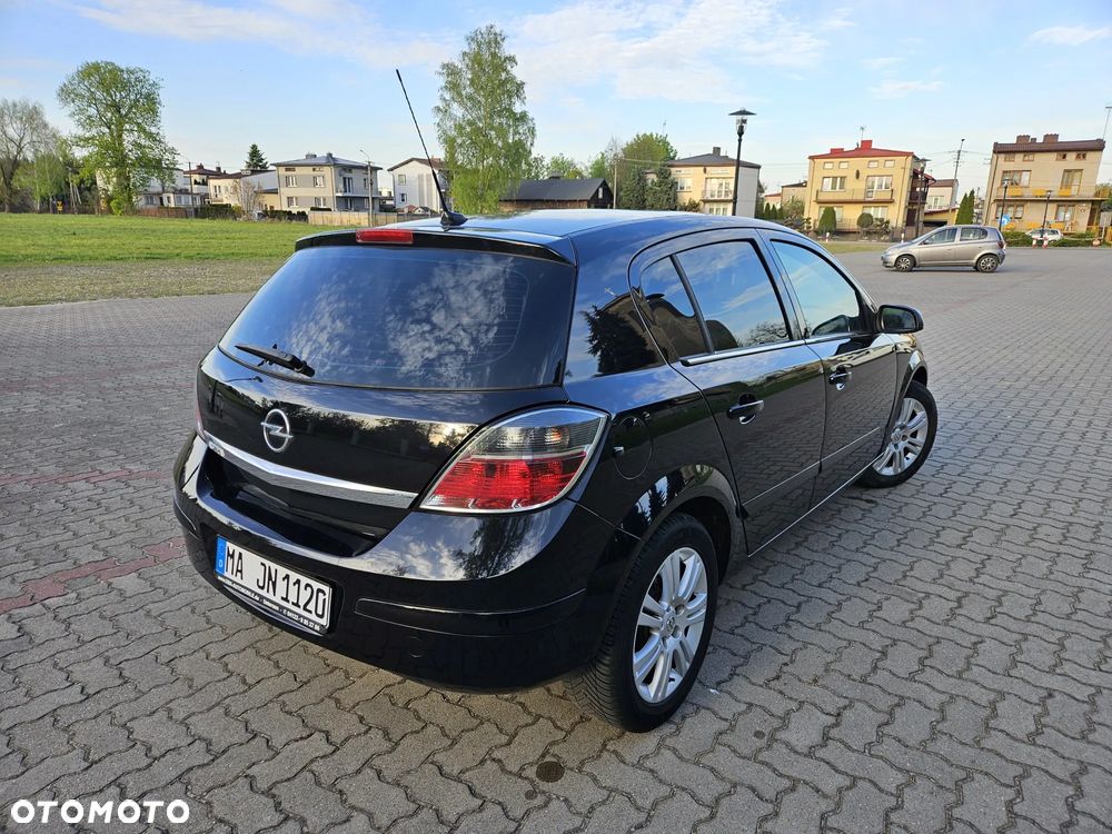 Opel Astra 1.8 NAVI - 3