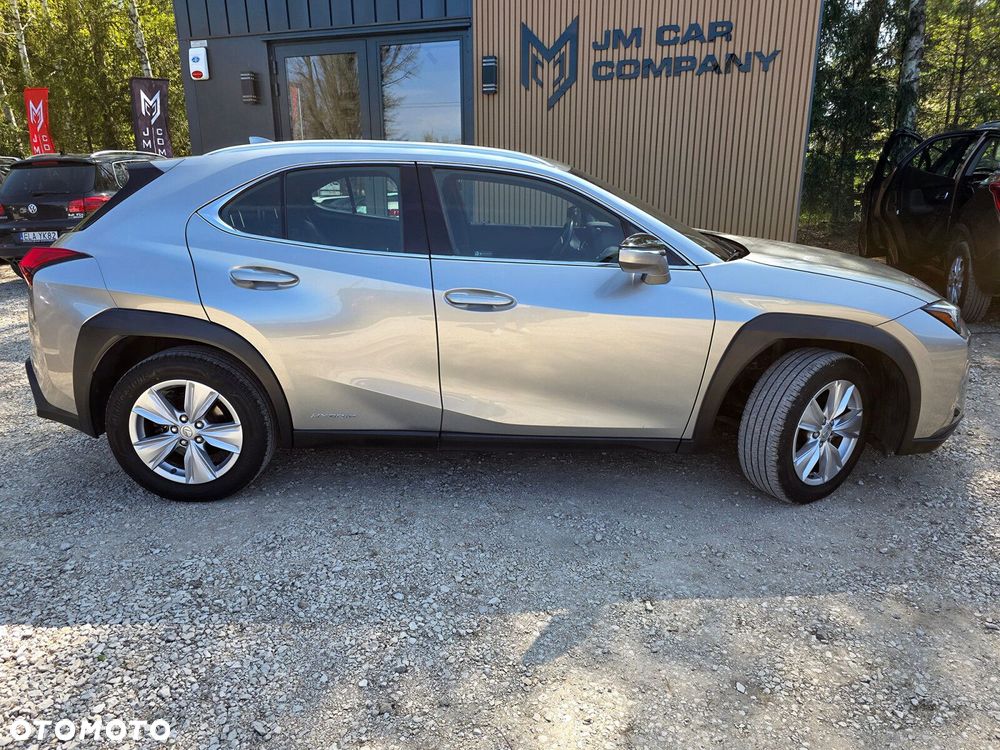 Lexus UX - 20