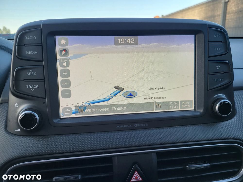 Hyundai Kona - 23