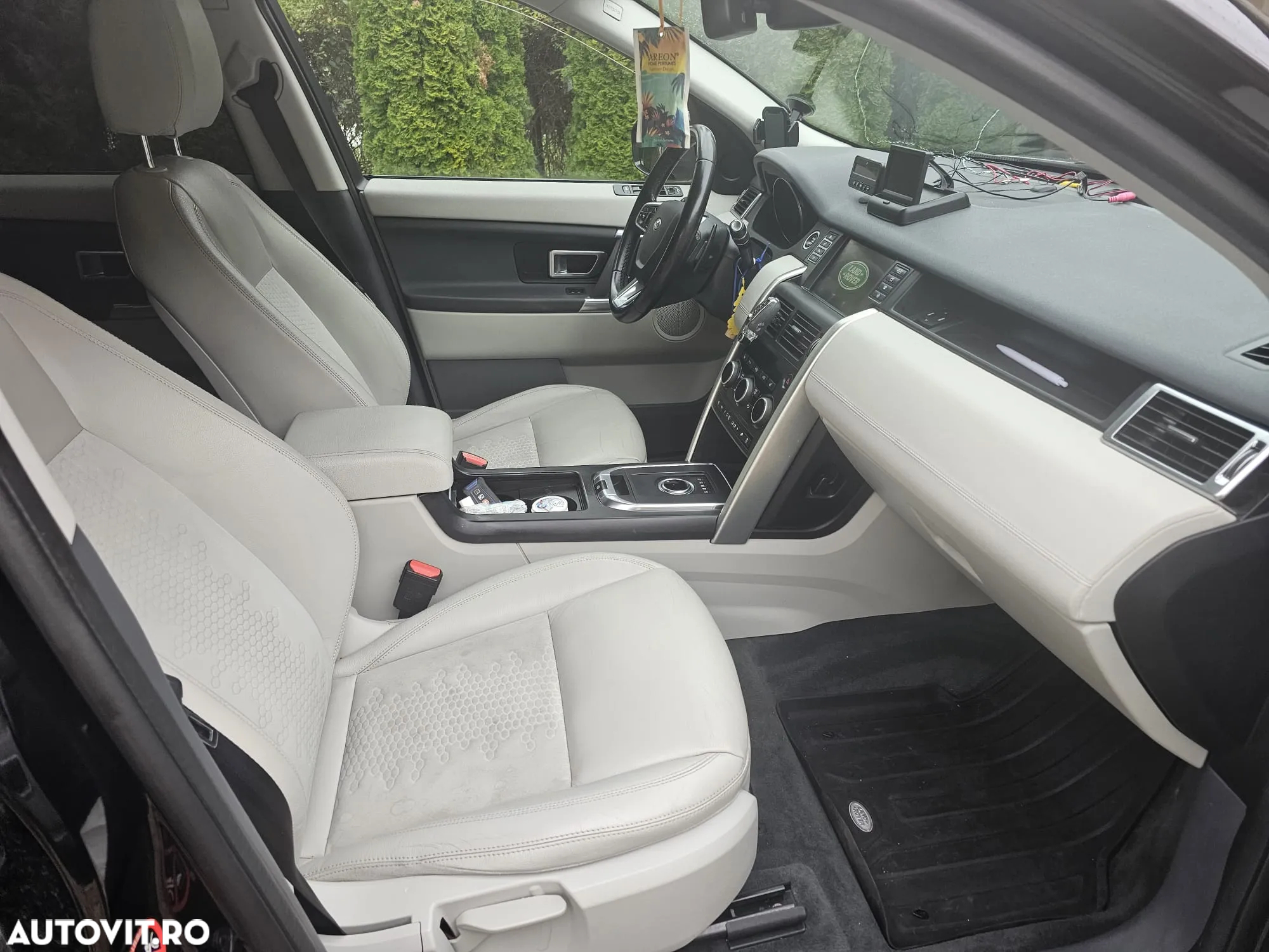 Land Rover Discovery - 9