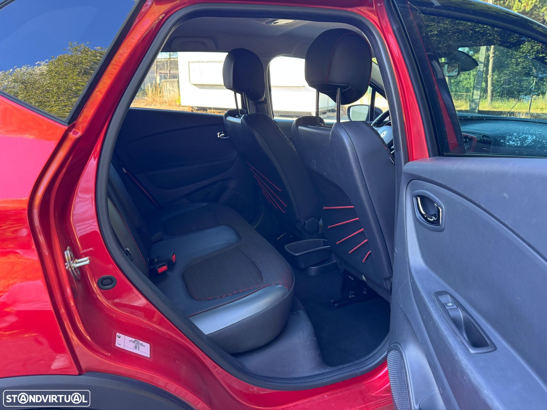 Renault Captur 1.5 dCi Helly Hansen - 22