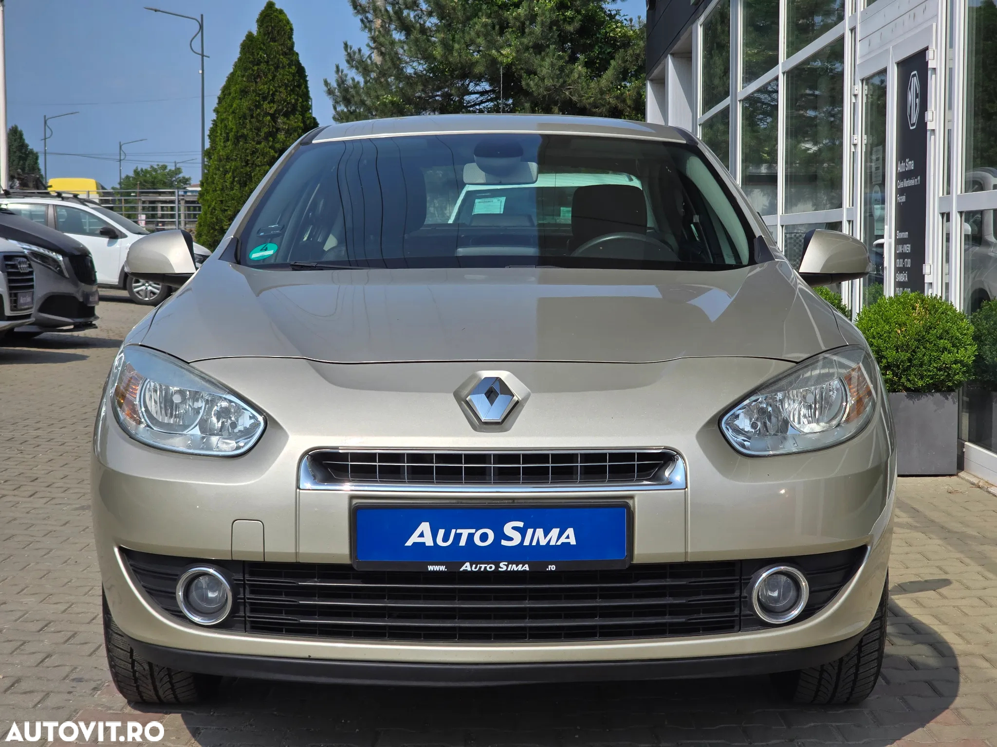 Renault Fluence 1.6 16V 110 Dynamique - 3
