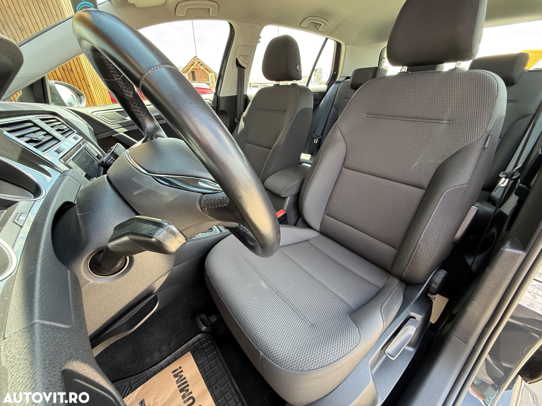Volkswagen Golf 1.6 TDI Comfortline - 15