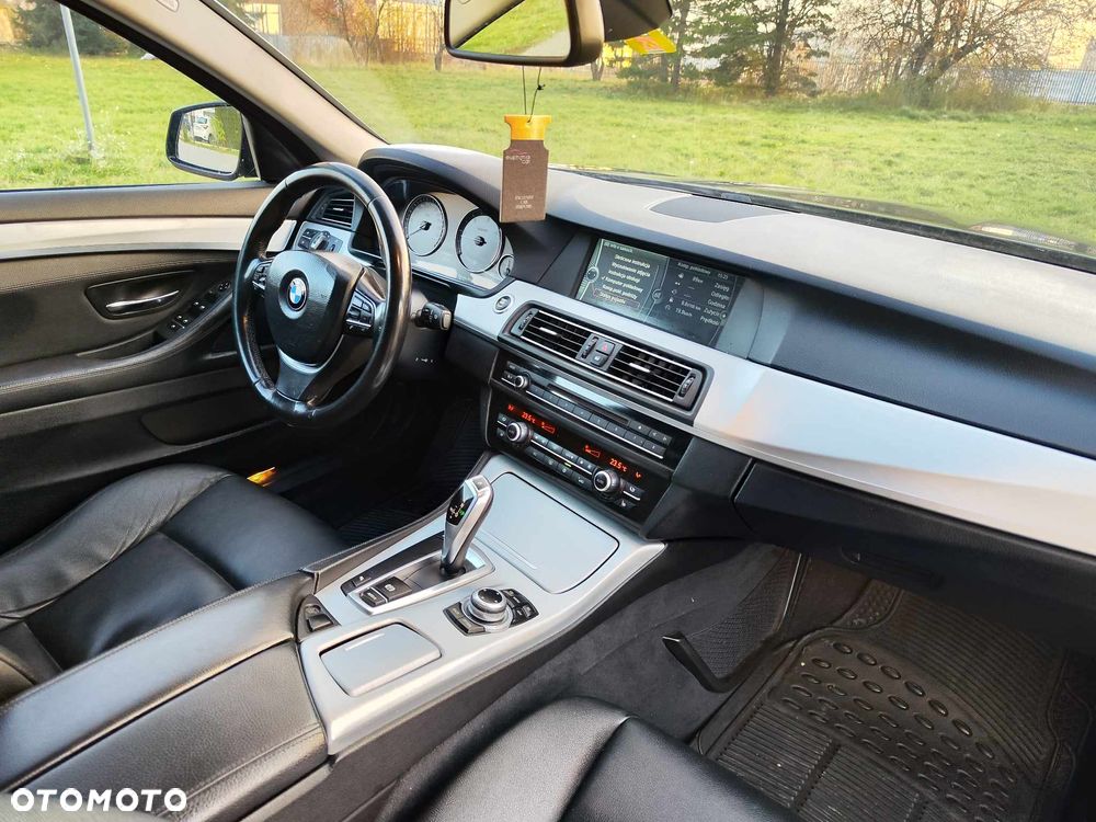BMW Seria 5 520d BluePerformance - 12