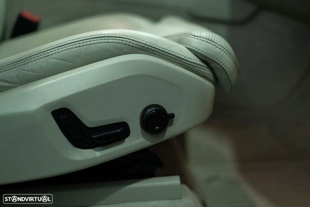 Volvo XC 90 2.0 D4 Inscription - 19