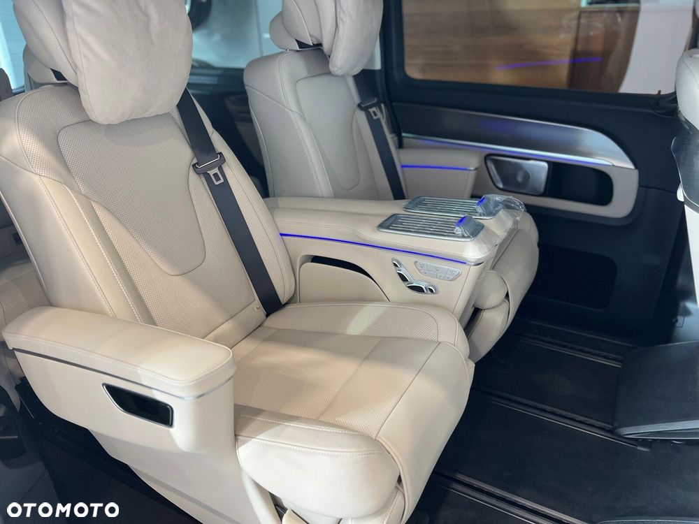 Mercedes-Benz Klasa V - 25