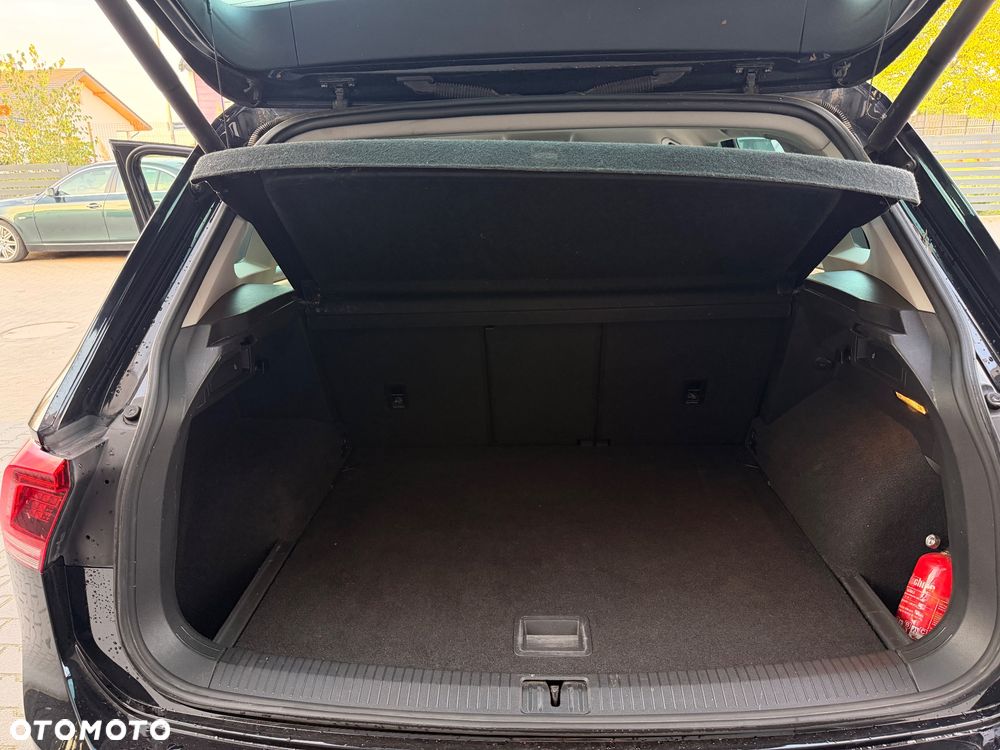 Volkswagen Tiguan - 15