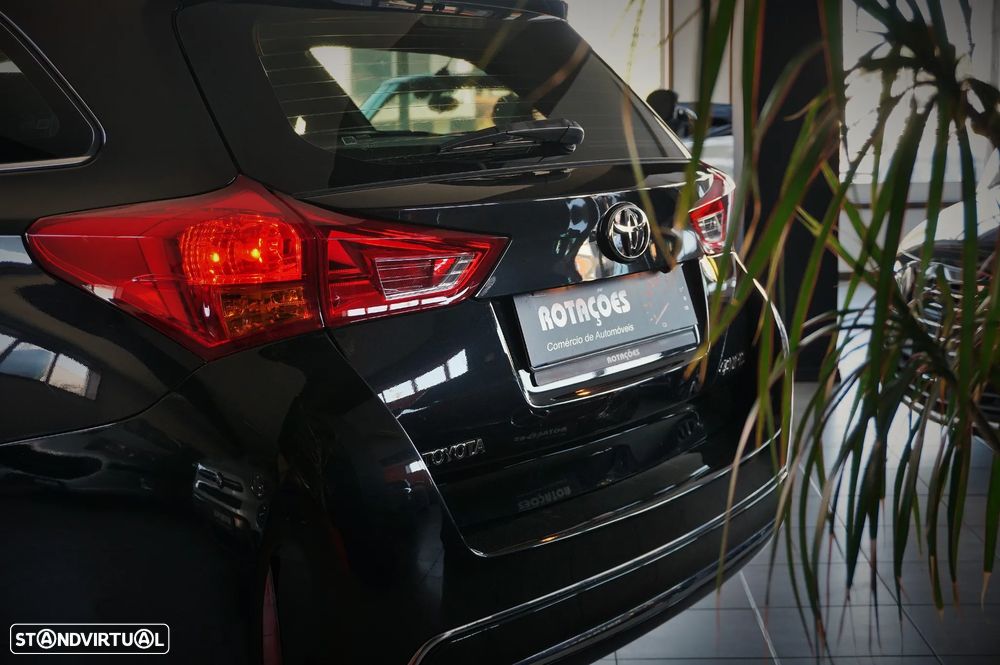 Toyota Auris Touring Sports 1.4 D-4D Life - 31