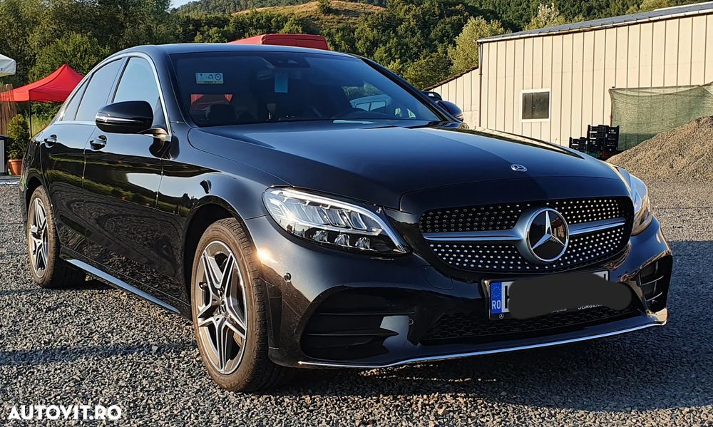 Mercedes-Benz C 300 9G-TRONIC AMG Line - 2