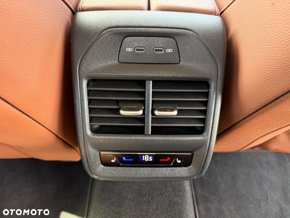 Skoda Superb 2.0 TDI SCR 4x4 L&K DSG - 26