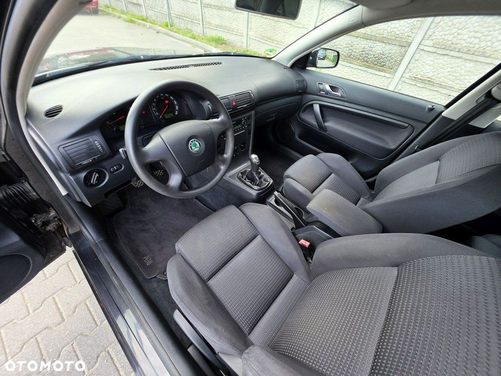 Skoda Superb 2.0 Comfort - 11