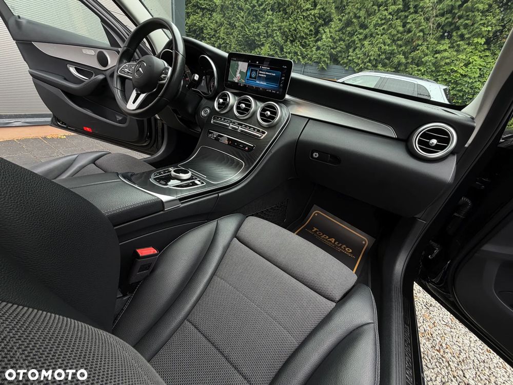 Mercedes-Benz Klasa C 220 d 9G-TRONIC - 15