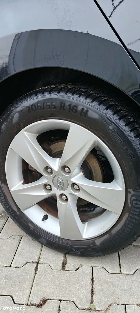 Hyundai Elantra 1.6 Comfort - 8