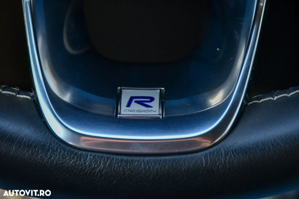 Volvo XC 40 D4 AWD Geartronic R-Design - 13