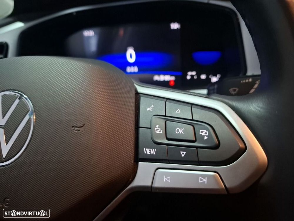 VW T-Roc 1.0 TSI Urban - 18