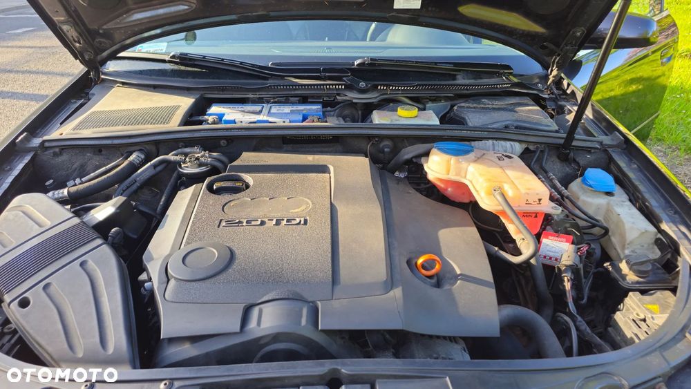 Audi A4 Avant 2.0 TDI DPF quattro S line Sportpaket (plus) - 15