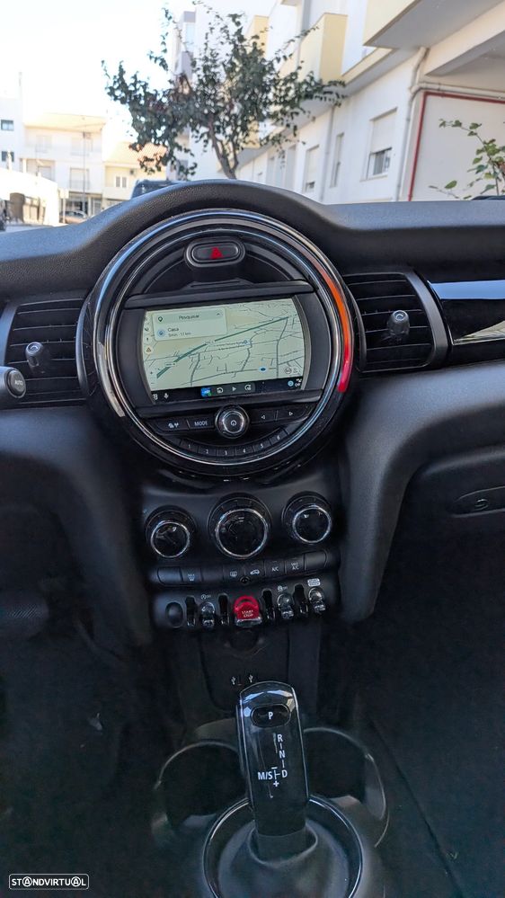 MINI Cabrio Cooper D Auto - 16