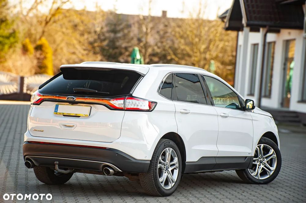 Ford Edge 2.0 TDCi 4x4 Titanium - 26