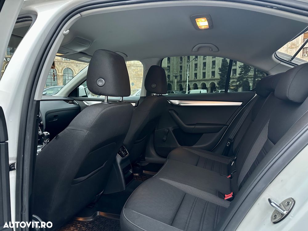 Skoda Octavia 1.6 TDI Ambition - 6