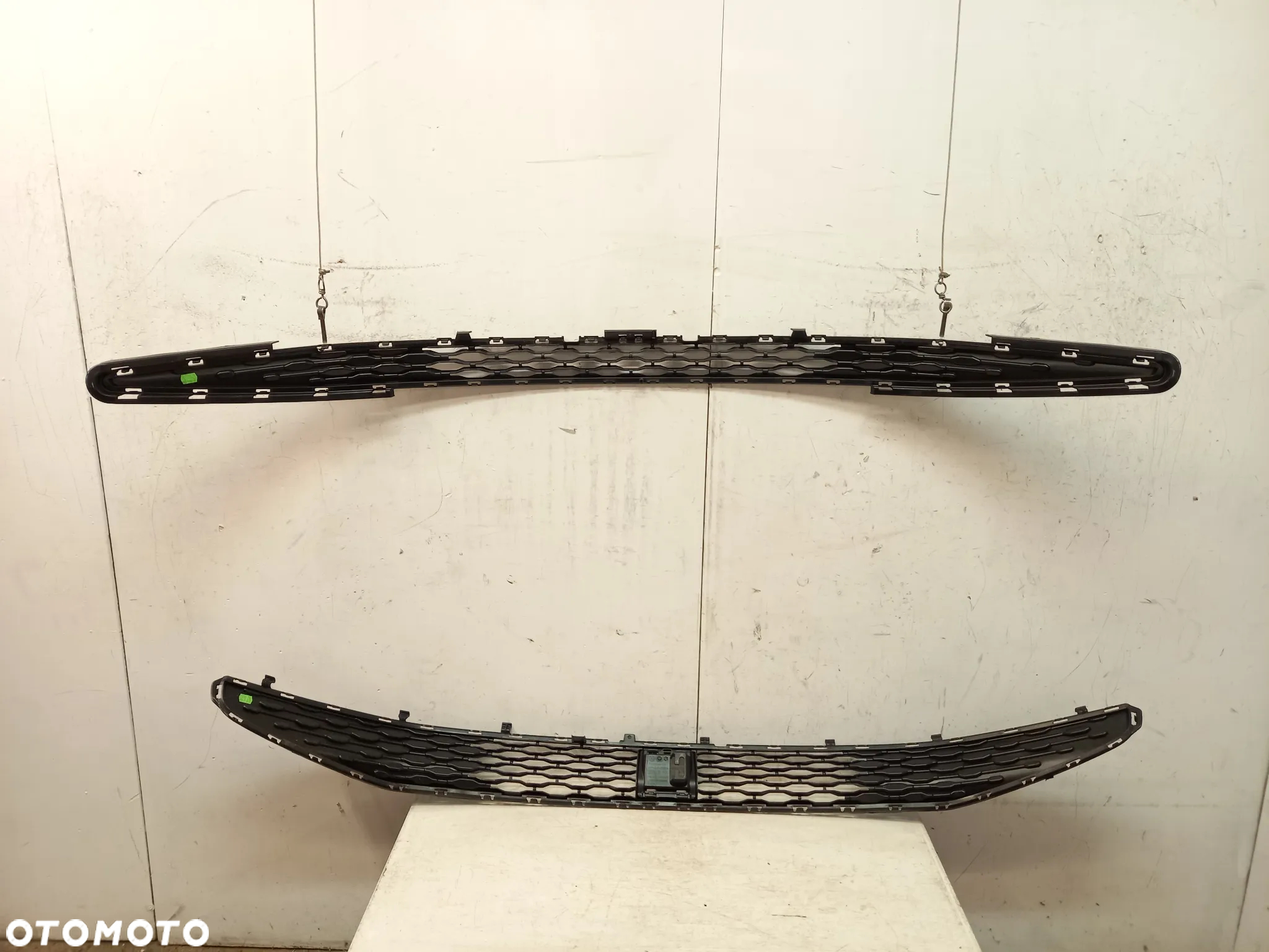 Vw T7 Multivan 7T0 kratka atrapa kratki srodkowa gora doł Nowe OEM - 4