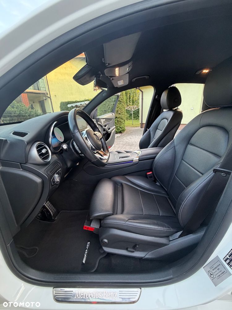 Mercedes-Benz GLC - 22