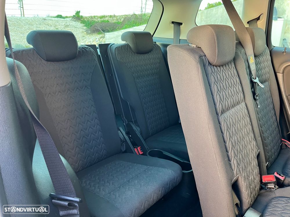 Opel Zafira 1.6 CDTi Executive - 36