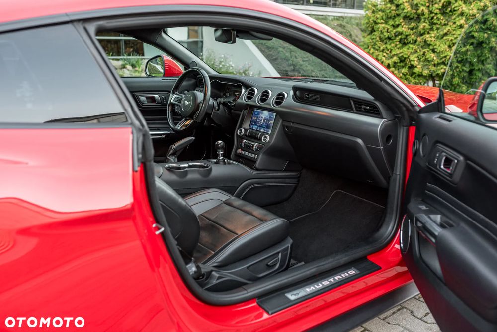 Ford Mustang 5.0 V8 GT - 26