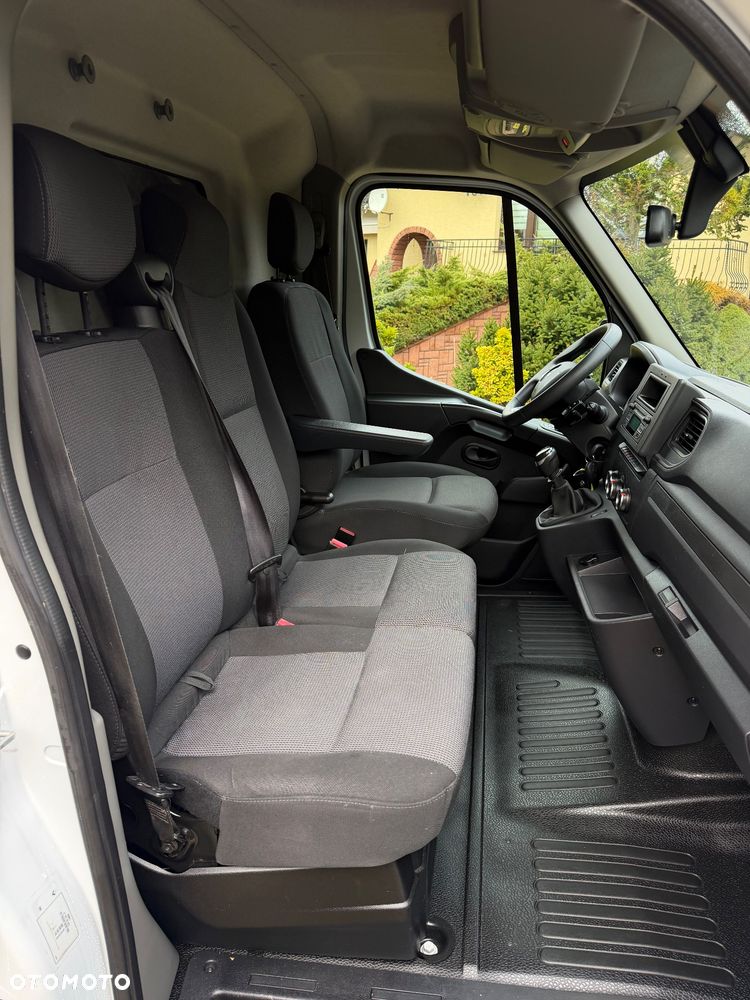 Renault Master MAXI - 22